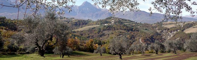 Abruzzen und Molise: romantische Landschaft zwischen Adria und Gebirge